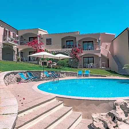 The Fantastic Residenza Badus One Bedroom Sleeps Four Child Num0814 Badesi